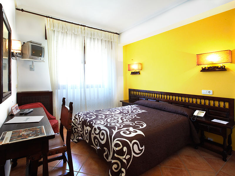 Hospedium Hotel Juan II Торо Экстерьер фото
